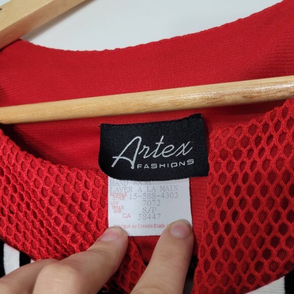 ARTEX Fashions Women's Red Black White Geometric Long Sleeve Blazer Zip-Up Sz S - Picture 6 of 11